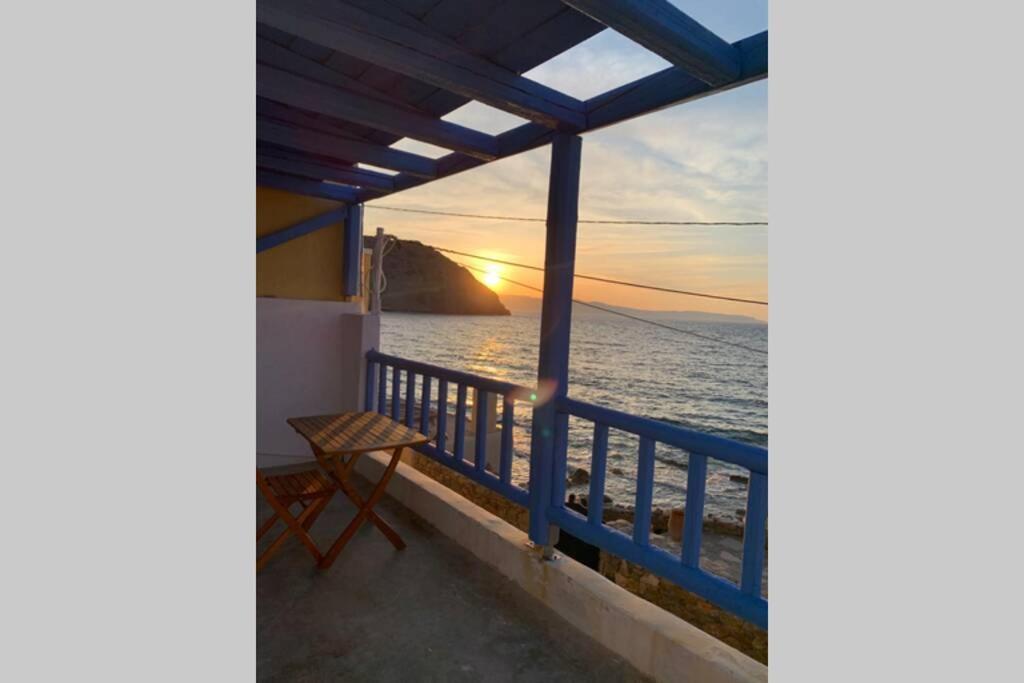 מוכלוס Romantic House 6 Steps From The Sea מראה חיצוני תמונה