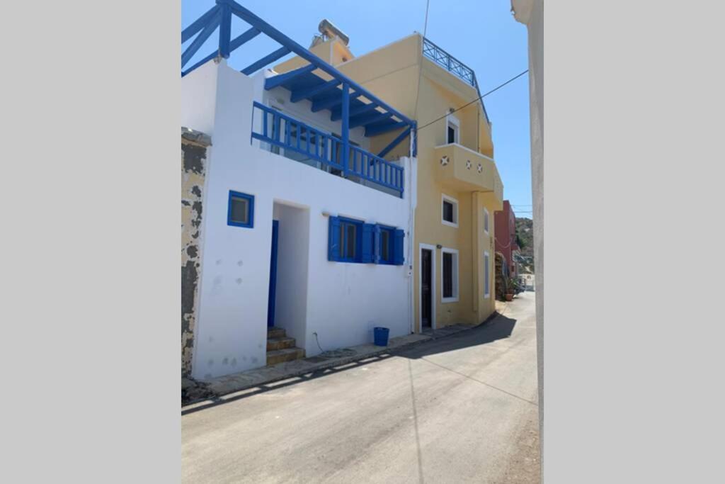 מוכלוס Romantic House 6 Steps From The Sea מראה חיצוני תמונה