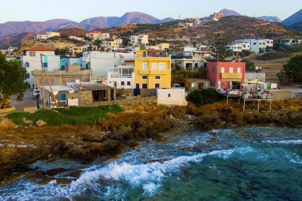 מוכלוס Romantic House 6 Steps From The Sea מראה חיצוני תמונה